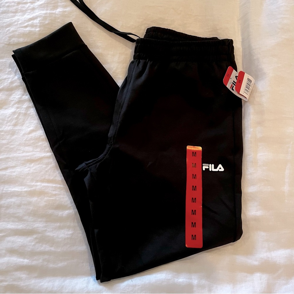 Black Fila sweatpants new! Men’s size medium NWT